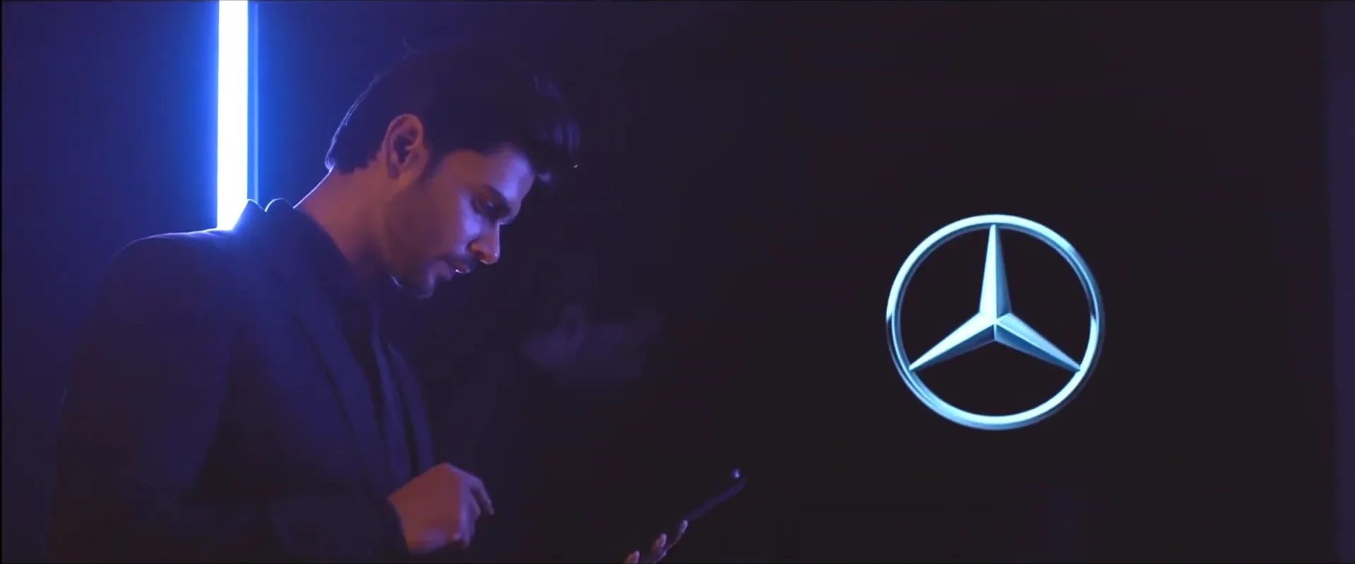 Frame from Mercedes-Benz Global Star, at 0:30