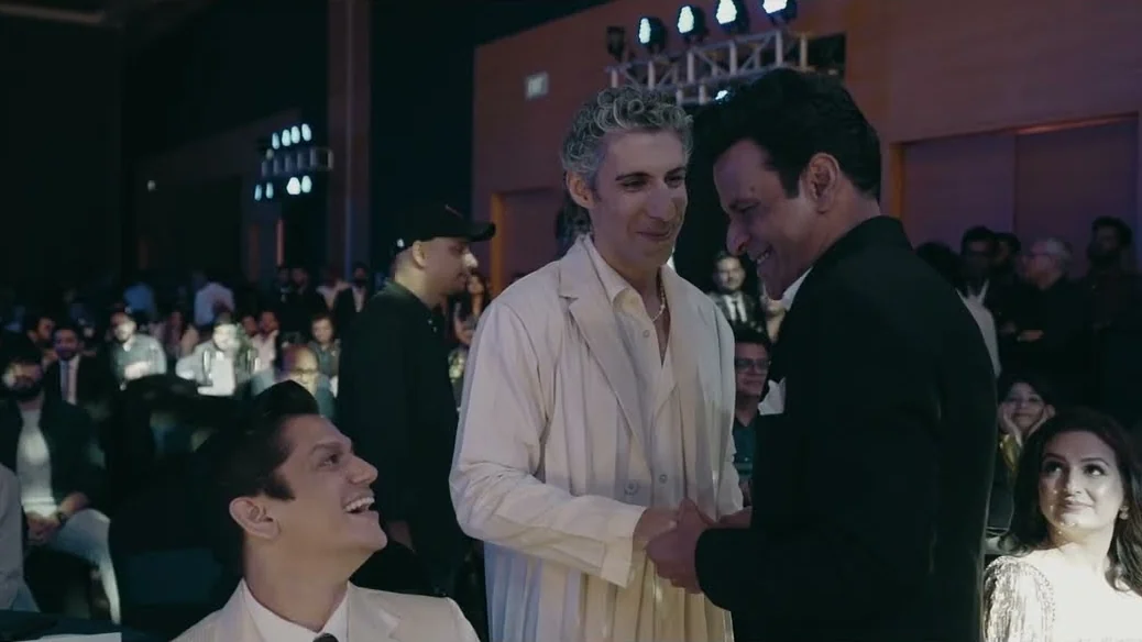 Guests greeting each other in the hall